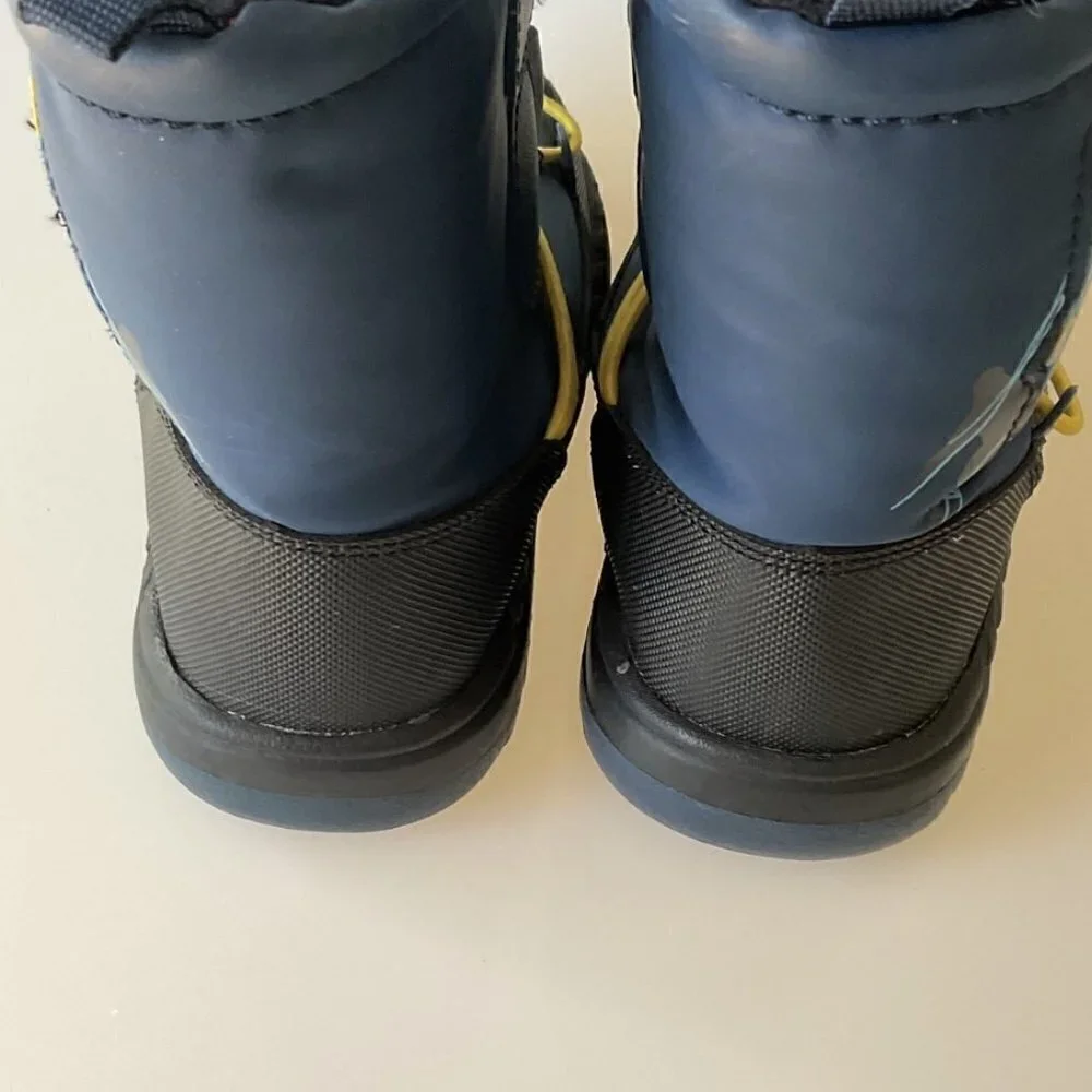 CARTER’S 180 SNOW BOOTS